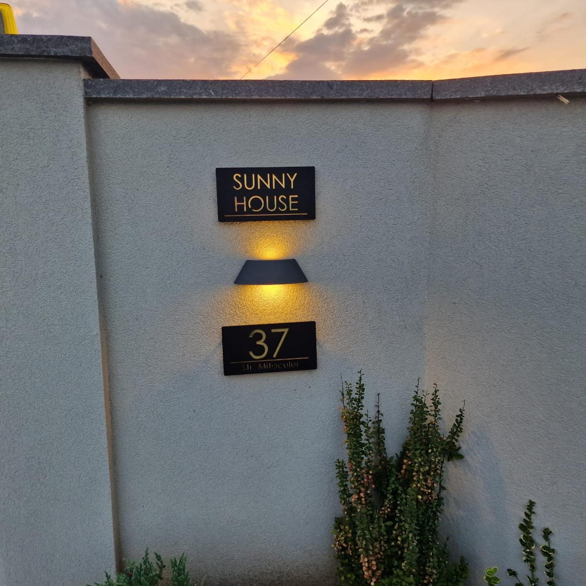 فيلا Sunny House سوتْشافا المظهر الخارجي الصورة