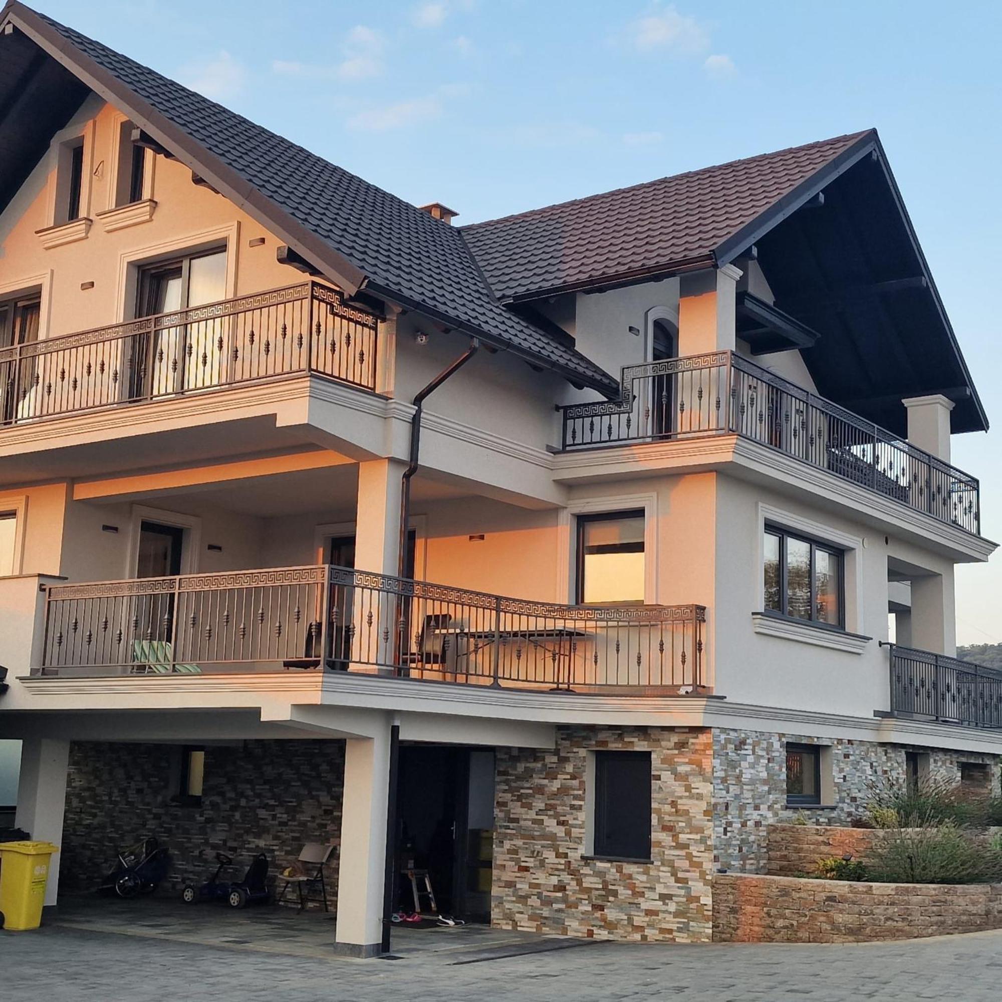 فيلا Sunny House سوتْشافا المظهر الخارجي الصورة
